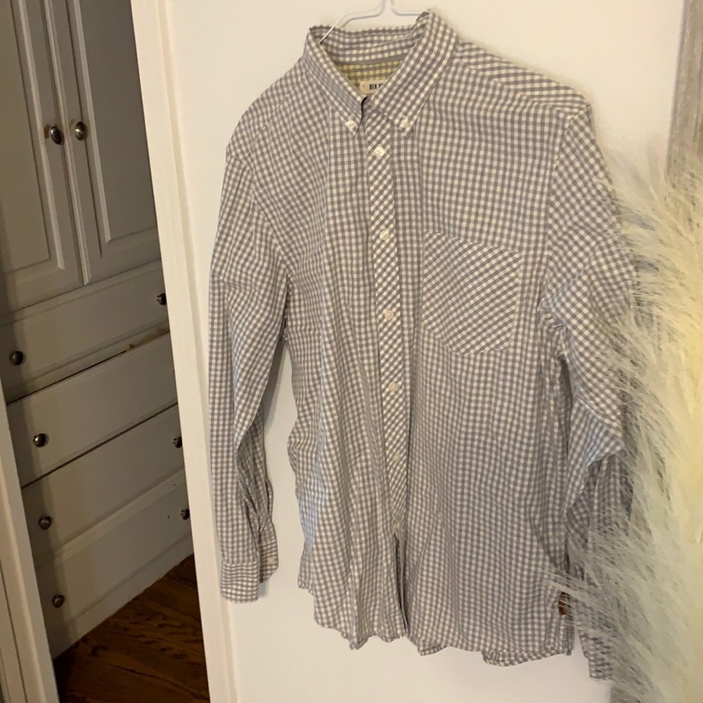 Ben Sherman. XXL but fits like an XL. Gently worn.